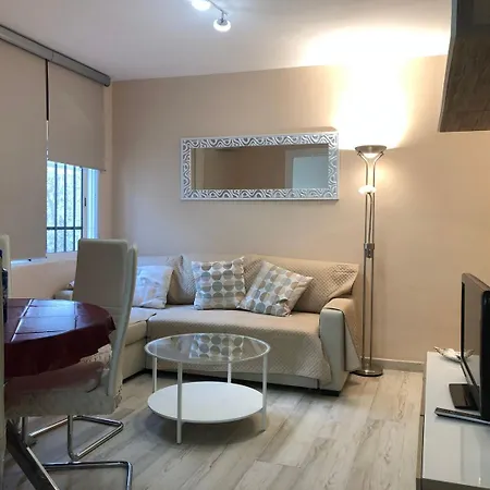 公寓 Bajondillo 托雷莫利诺斯